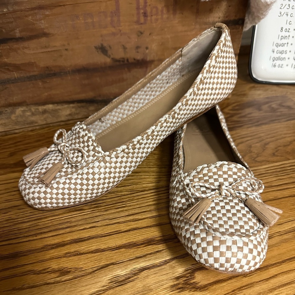 Tory Burch Tan and Cream Checkered Loafers